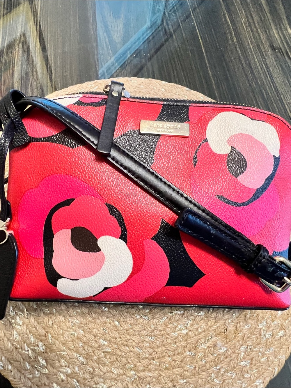 kate spade  Brightwater Drive Hanna Red Floral Crossbody Bag
